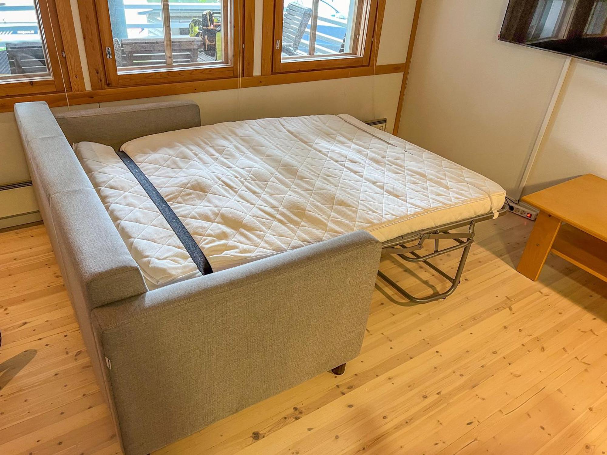 Lomakivakka - Roomy 2bd & Loft By The Lake, Free Wifi And Sauna Apartment